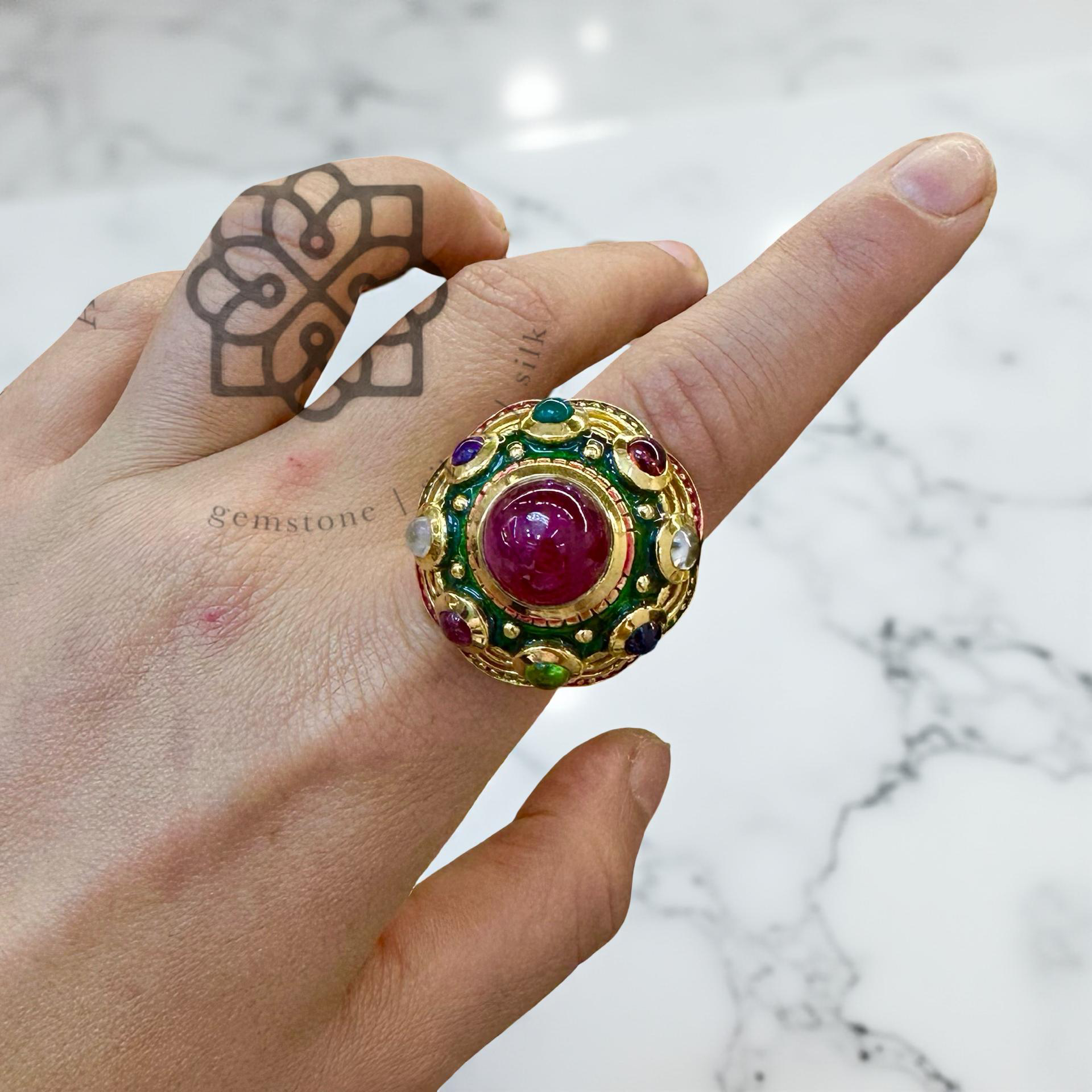 แหวนทับทิมนพเก้า “จักรวาลมงคล” งานลงยาละเอียด Ruby Navaratna Dome Ring – “Cosmic Prosperity” Collection