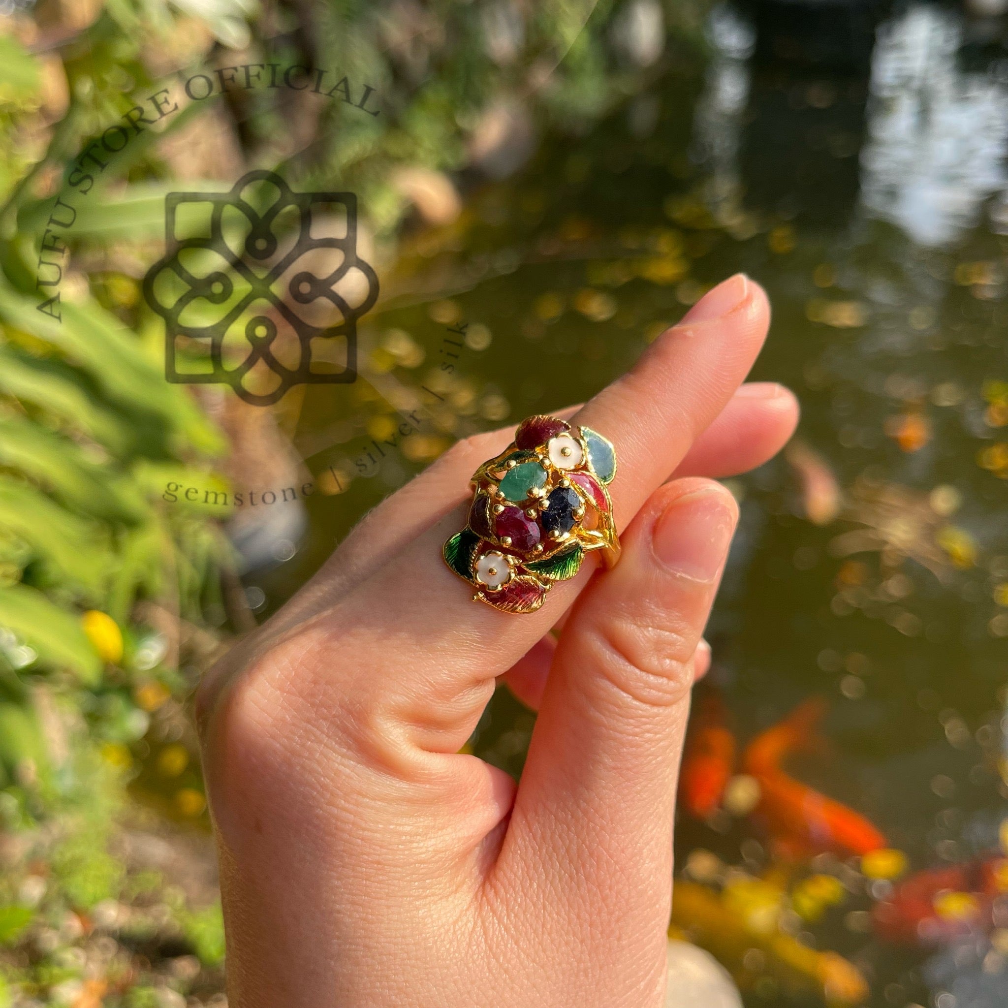 แหวนดอกไม้มงคล ประดับพลอยนวรัตน์ งานลงยาโบราณ Enamel Floral Ring with Natural Navaratna Gemstones