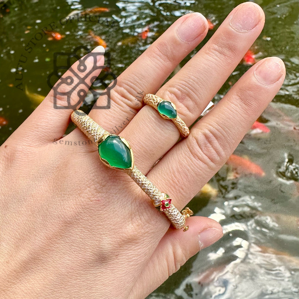 เซ็ตงูคู่พลอยโมราเขียว – แหวน และกำไลข้อมือ Green Chalcedony Snake Set – Ring & Bangle