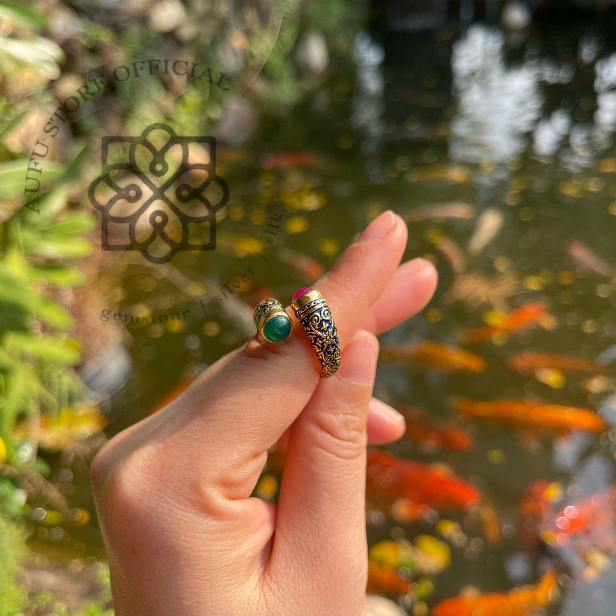 แหวนพิรอดประดับพลอย — เครื่องรางเสริมสิริมงคล พร้อมความงามระดับงานศิลป์ Protective “Pirot” Open Ring — Blessed Thai Talisman with Natural Gemstones