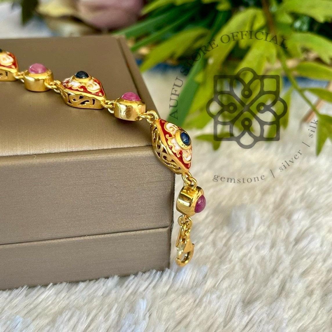 สร้อยข้อมือทับทิมลงยา รุ่น “Royal Ruby Heritage” “ราชชาดาศิลป์ Royal Ruby Heritage – Enamel & Ruby Bracelet