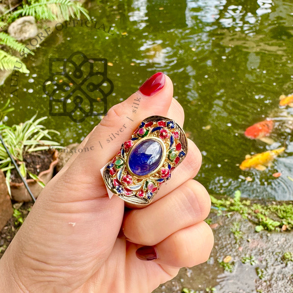 แหวนไพลินประดับพลอยหลายสี – งานลงยาโบราณ (Sapphire Multi-Gem Enamel Ring) Blue Sapphire Multi-Gem Enamel Statement Ring – Handcrafted