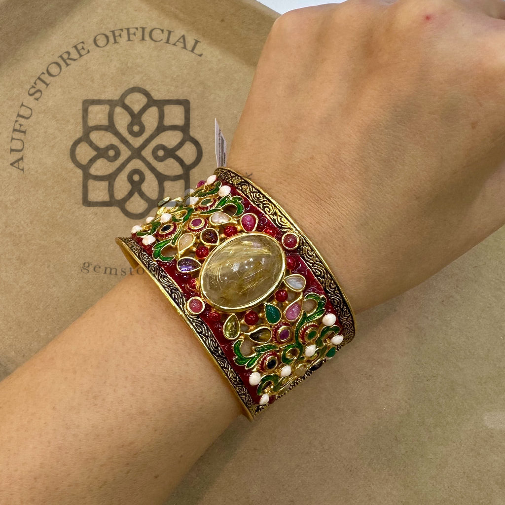 กำไลพลอยไทเกอร์อายร์ไหมทอง ดีไซน์โบราณ ลงยาลายไทย ตัวเรือนเงินแท้ 925 ชุบทองโบราณ Vintage Enamel Rutilated Quartz Statement Cuff, 925 Sterling Silver with Gold Antiqued Finish