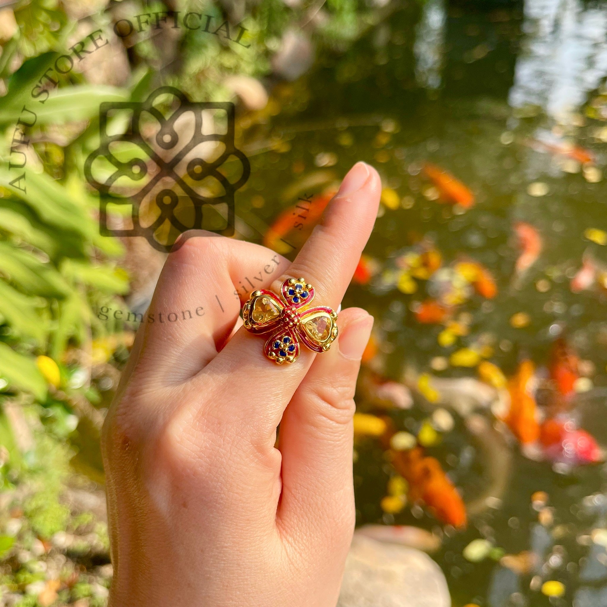 แหวนซิทรินดีไซน์ดอกไม้ ประดับพลอยหลายสี งานลงยาโบราณ Citrine Floral Ring with Multicolor Gem Accents (Handcrafted Enamel)