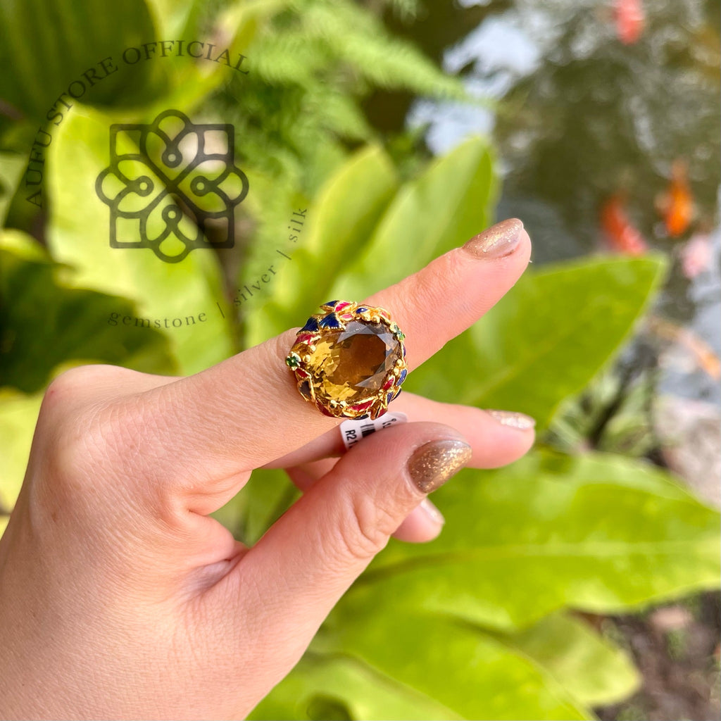 แหวนลงยาโบราณประดับซิทริน รุ่น “Golden Radiance”  Golden Radiance – Royal Enamel Citrine Ring