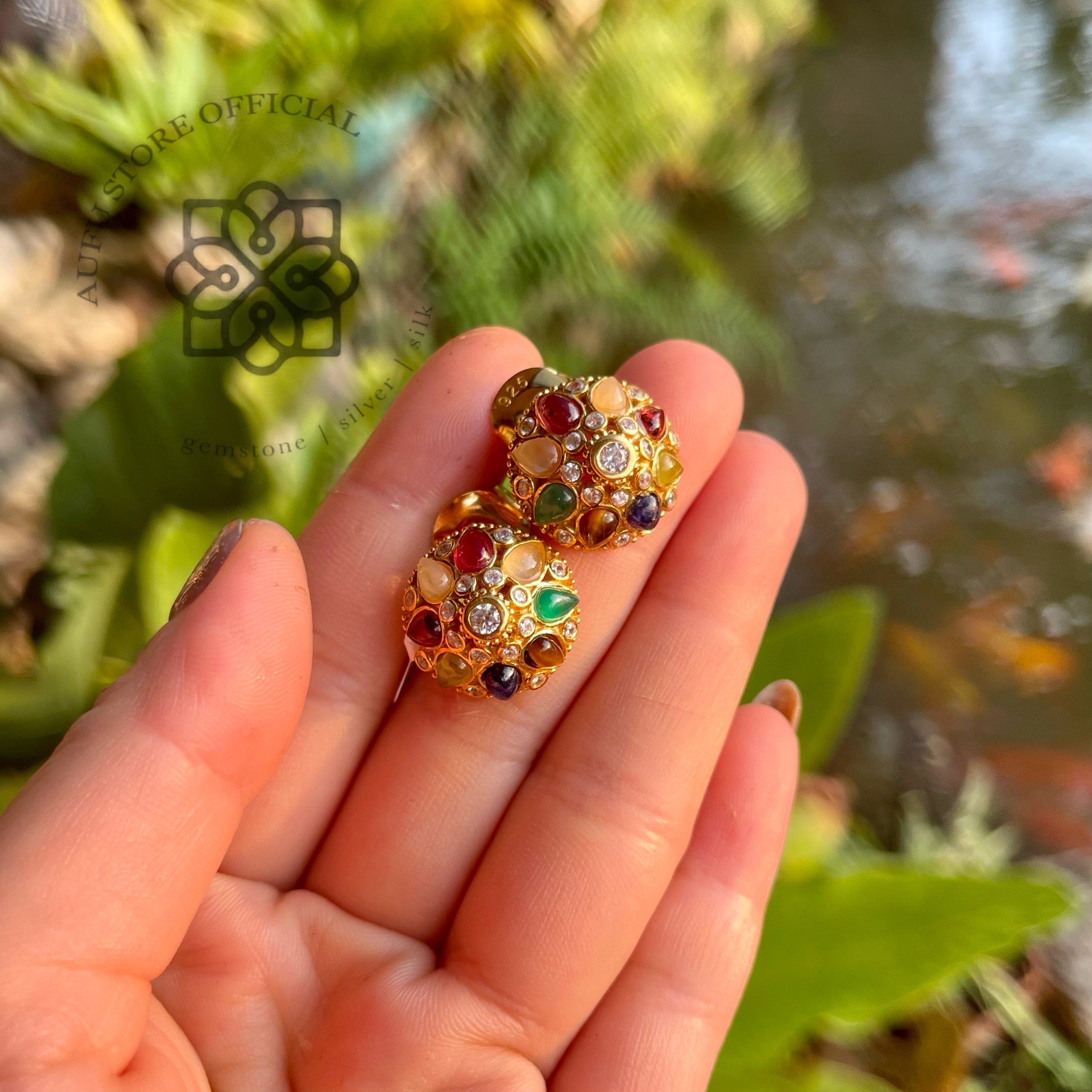 ต่างหูนพเก้าทรงโดม รุ่น “Nine Treasures Dome” “เก้าศรีมงคล” Nine Treasures Dome – Navaratna Cluster Earrings