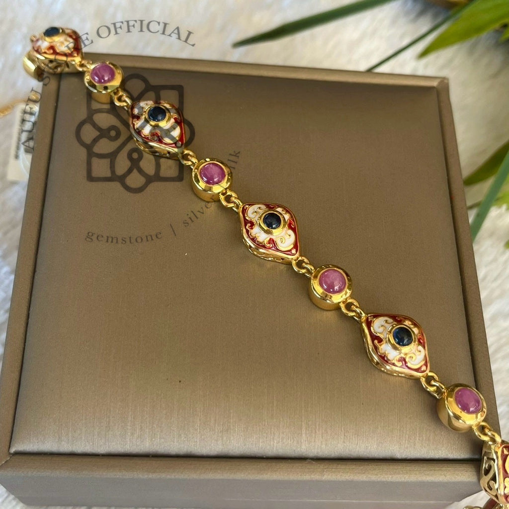 สร้อยข้อมือทับทิมลงยา รุ่น “Royal Ruby Heritage” “ราชชาดาศิลป์ Royal Ruby Heritage – Enamel & Ruby Bracelet