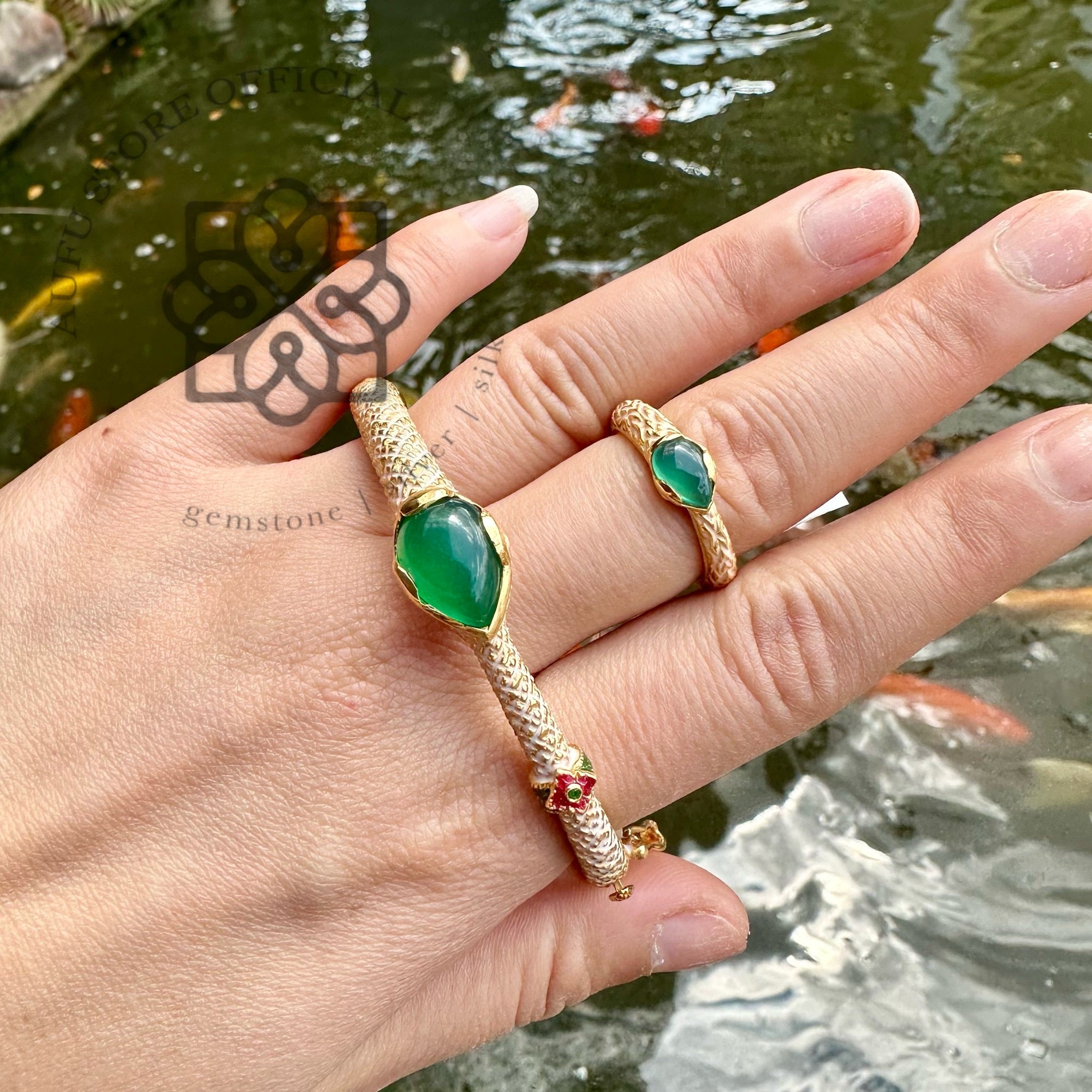 เซ็ตงูคู่พลอยโมราเขียว – แหวน และกำไลข้อมือ Green Chalcedony Snake Set – Ring & Bangle