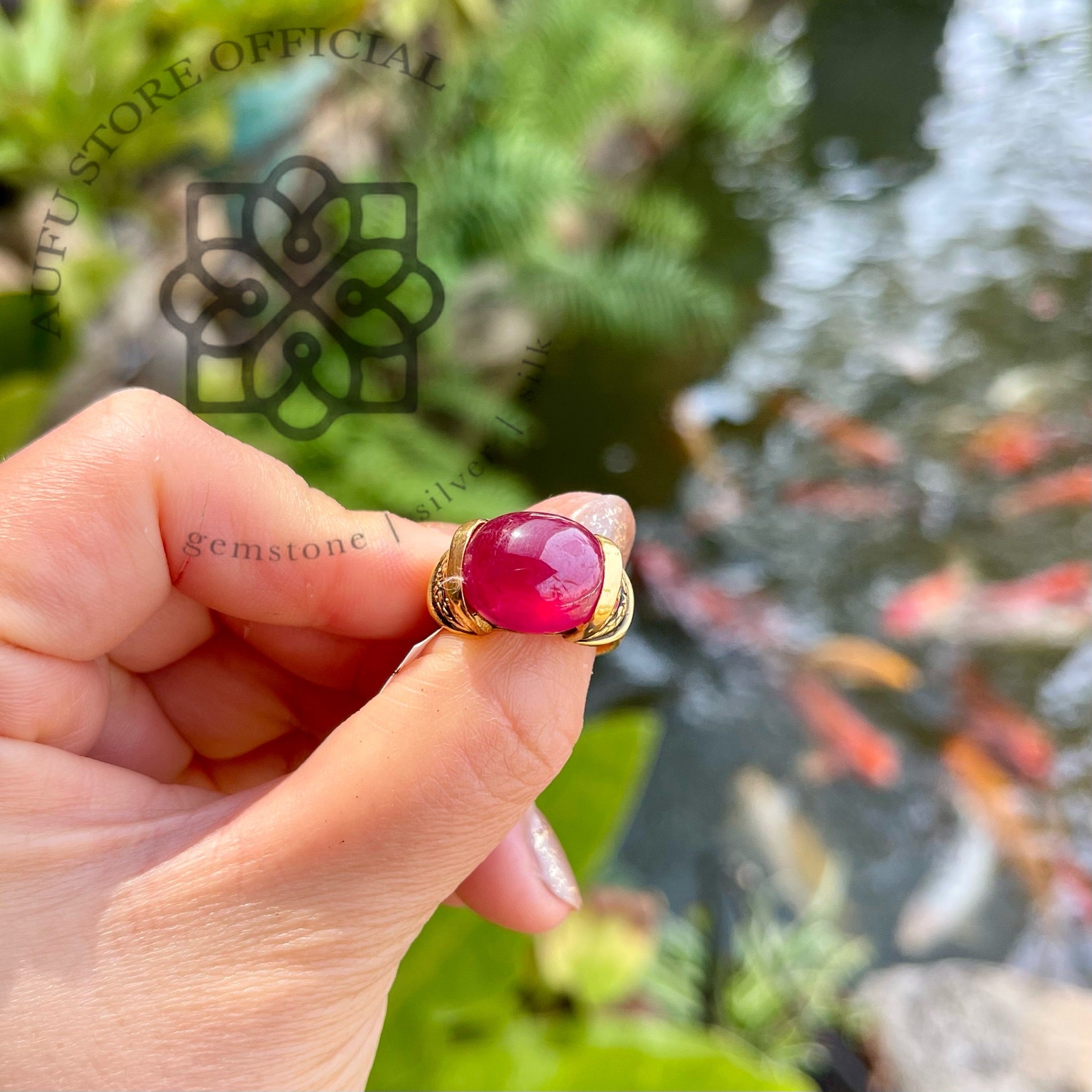 แหวนทับทิมก้อนโบราณ รุ่น “Royal Red Ember” “อัคนีวรรณ” Royal Red Ember – Antique Ruby Cabochon Ring