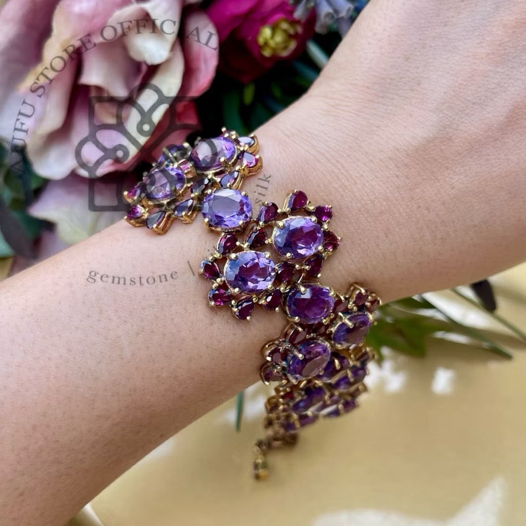 สร้อยข้อมืออเมทิสต์ดีไซน์คลัสเตอร์ ประดับพลอยสีม่วง สไตล์หรูหราคลาสสิก   Luxury Amethyst Cluster Bracelet in Classic Elegant Design