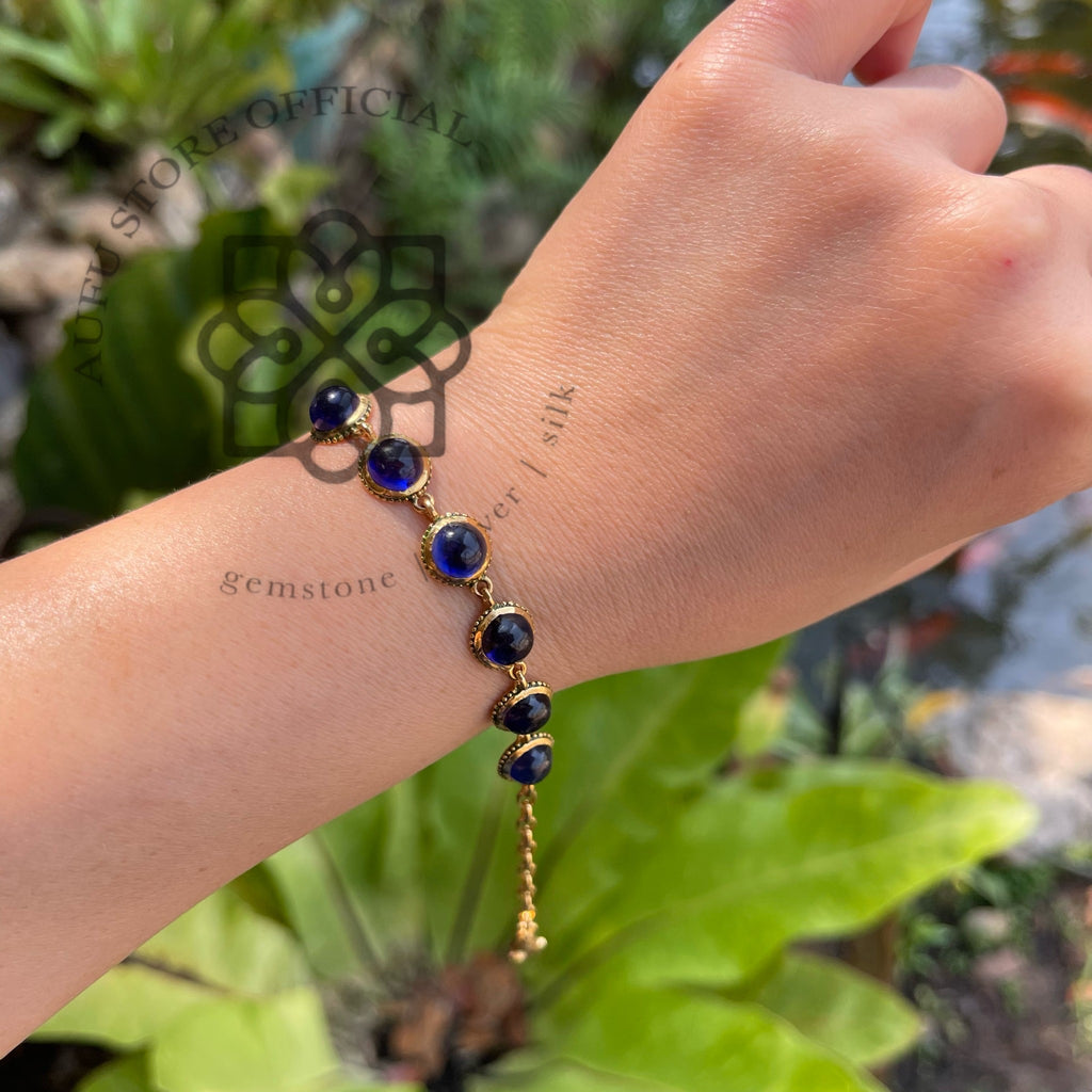 สร้อยข้อมือไพลิน รุ่น “Midnight Sapphire Elegance” “ศิลาไพลินรัตติกาล” Midnight Sapphire Elegance – Premium Blue Sapphire Bracelet